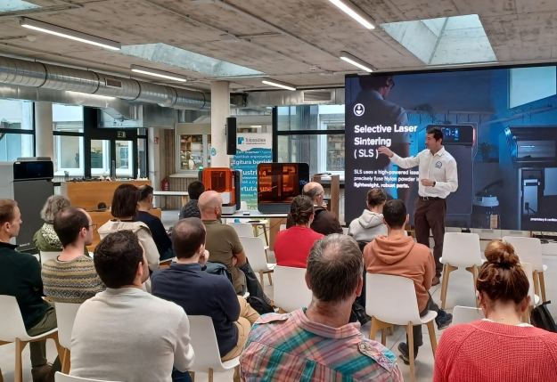 Charla sobre impresión SLS