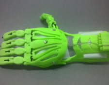 protesis de mano Cyborg Beast